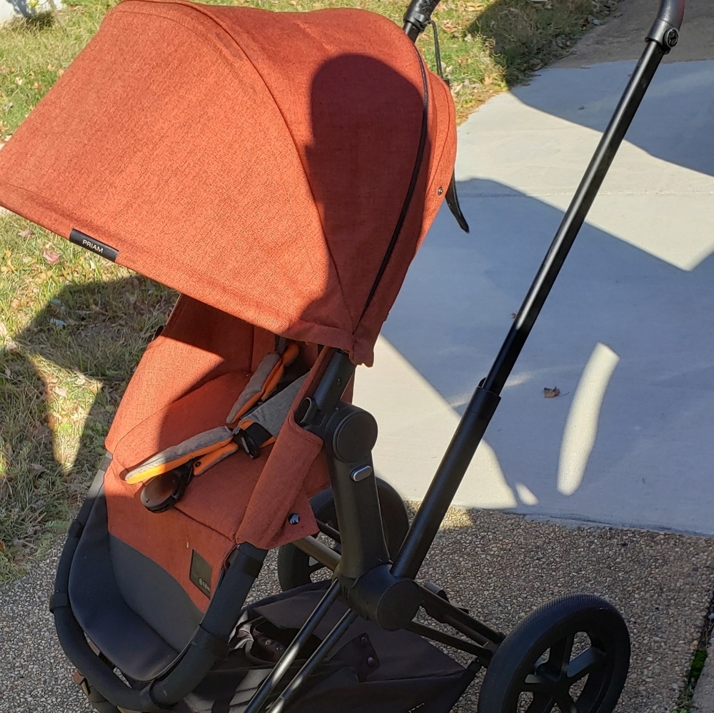 CYBEX PRIAM TRAVEL SYSTEM WITH 2 BASE